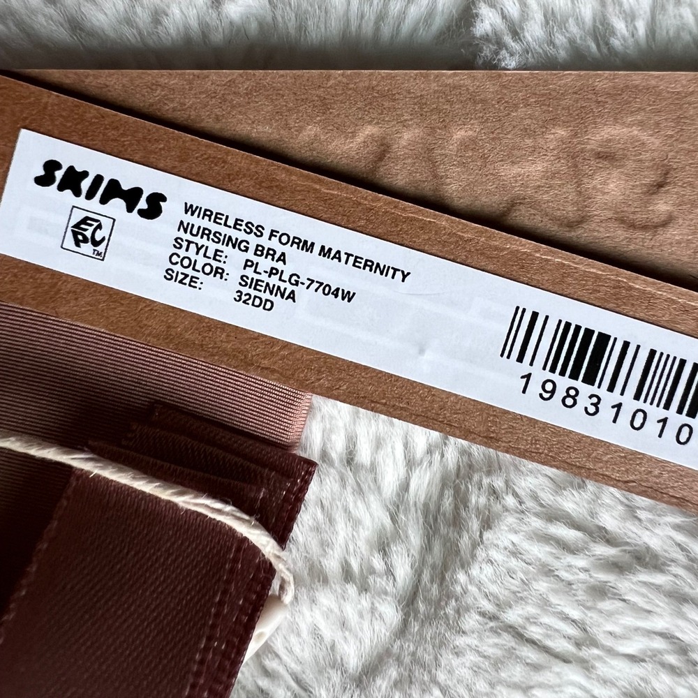 Skims Wireless Form Maternity Nursing Bra Sienna PL-PLG-7704W Size 32DD New - Picture 6 of 10